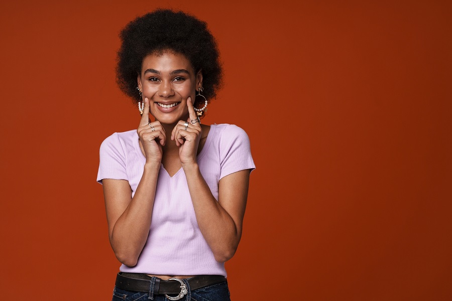 Cosmetic Dentist in Northgate has the Perfect Choice for a Straight Smile